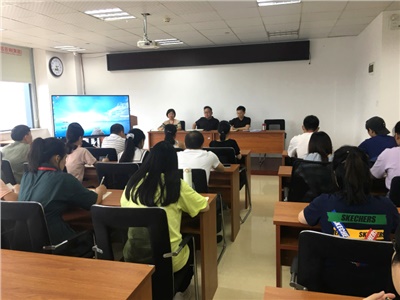 【天信新聞】弘揚(yáng)天信文化 努力打造評(píng)估行業(yè)知名的天信品牌 ——天信集團(tuán)董事長(zhǎng)李宏天給評(píng)估部全體員工宣講天信企業(yè)文化